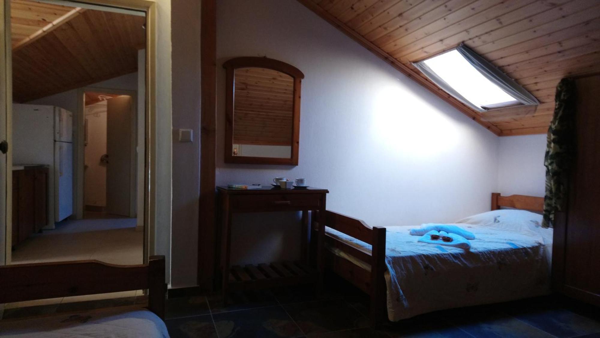 Kiwi Kastle Aparthotel Néa Fókaia Eksteriør bilde